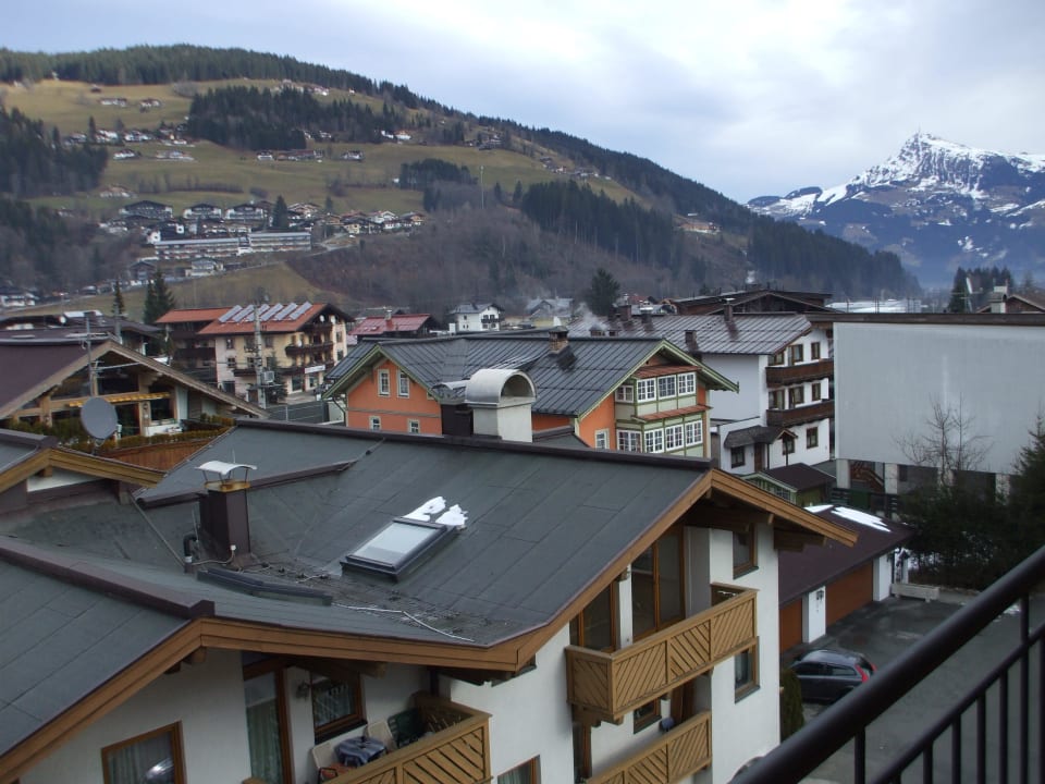 Uitzicht kamer Hotel Zentral