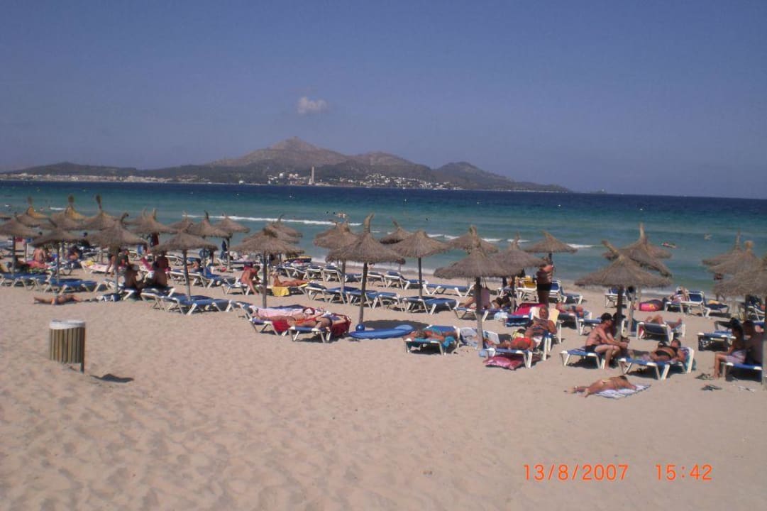 Strand vor dem Hotel Ses Fotges Aparthotel Ses Fotges