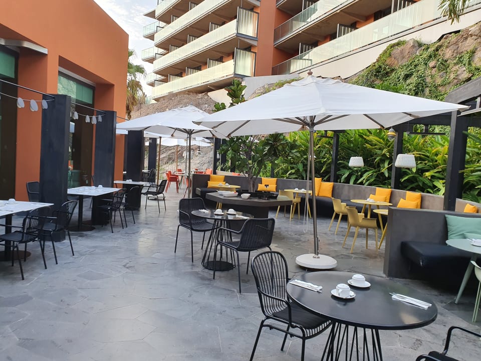 Gastro Salobre Hotel Resort & Serenity