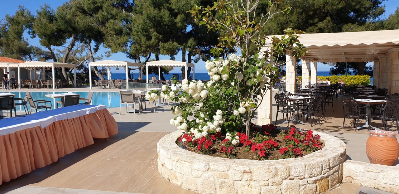 Gartenanlage Hotel Portes Beach