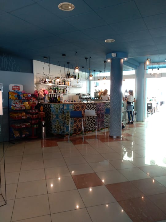 Lobby Villaggio Hemingway