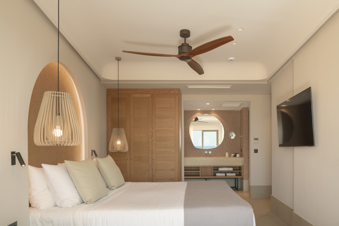 Zimmer Paralos Venus Suites