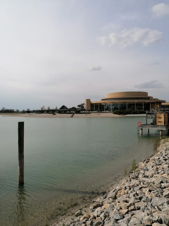 Außenansicht St. Martins Therme & Lodge Hotel