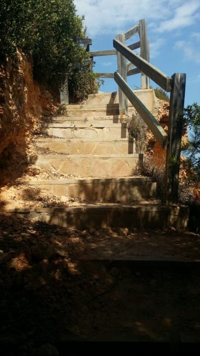 Treppen zur Bucht  Ohtels Les Oliveres
