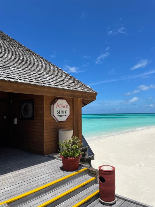 Strand Meeru Maldives Resort Island