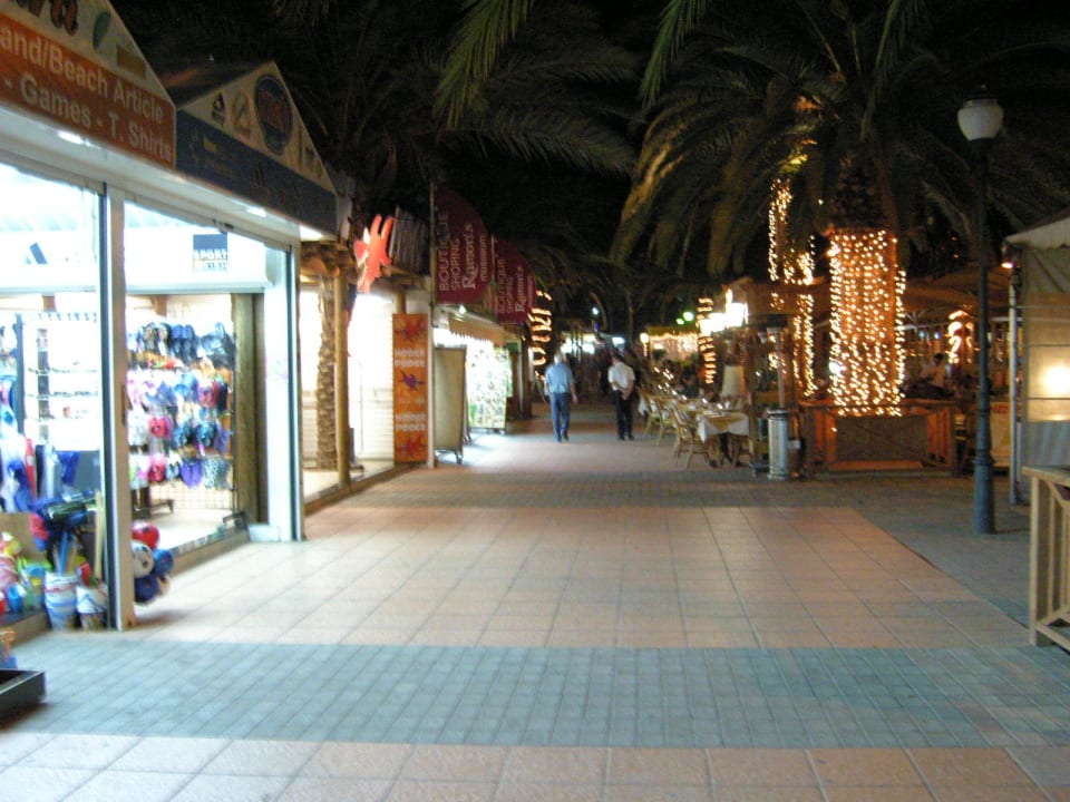 Blick auf den Boulevard Hotel Ocean World