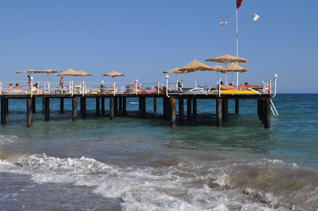 Strand Royal Wings Hotel