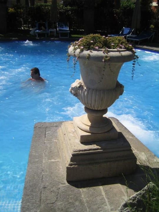 Viel Platz im Pool Albergo La Reginella Resort & SPA Ischia