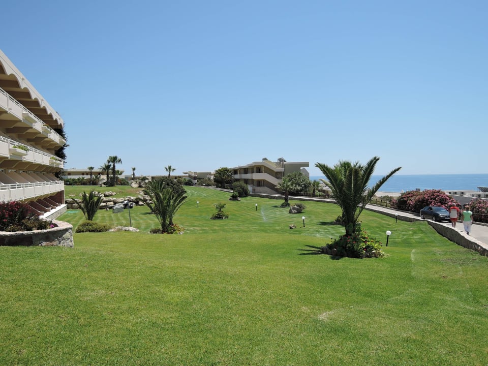 Gepflegte Gartenanalge Hotel Kalithea Horizon Royal