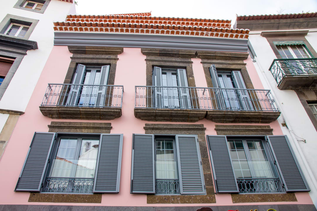 Außenansicht Apartamentos Funchal by Petit Hotels