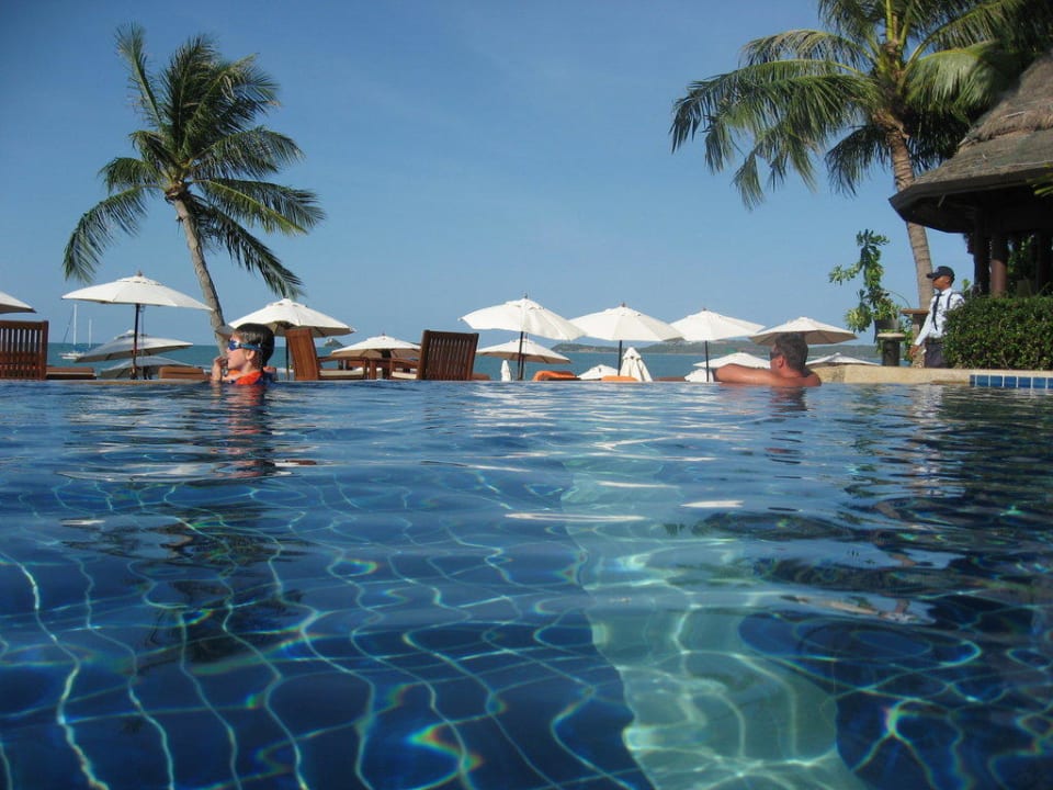 Pool-Bereich am Strand Bandara Spa Resort & Pool Villas, Samui