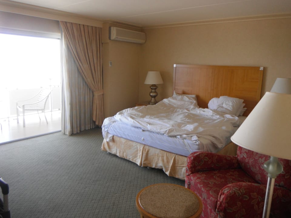 Standart double room/ big space comfy bed Ilikai Hotel & Luxury Suites