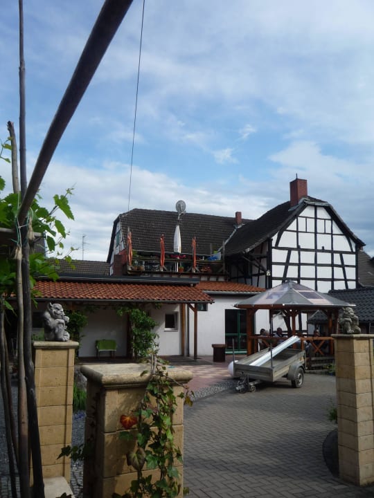 Rückseite  Zum Schwan Garni