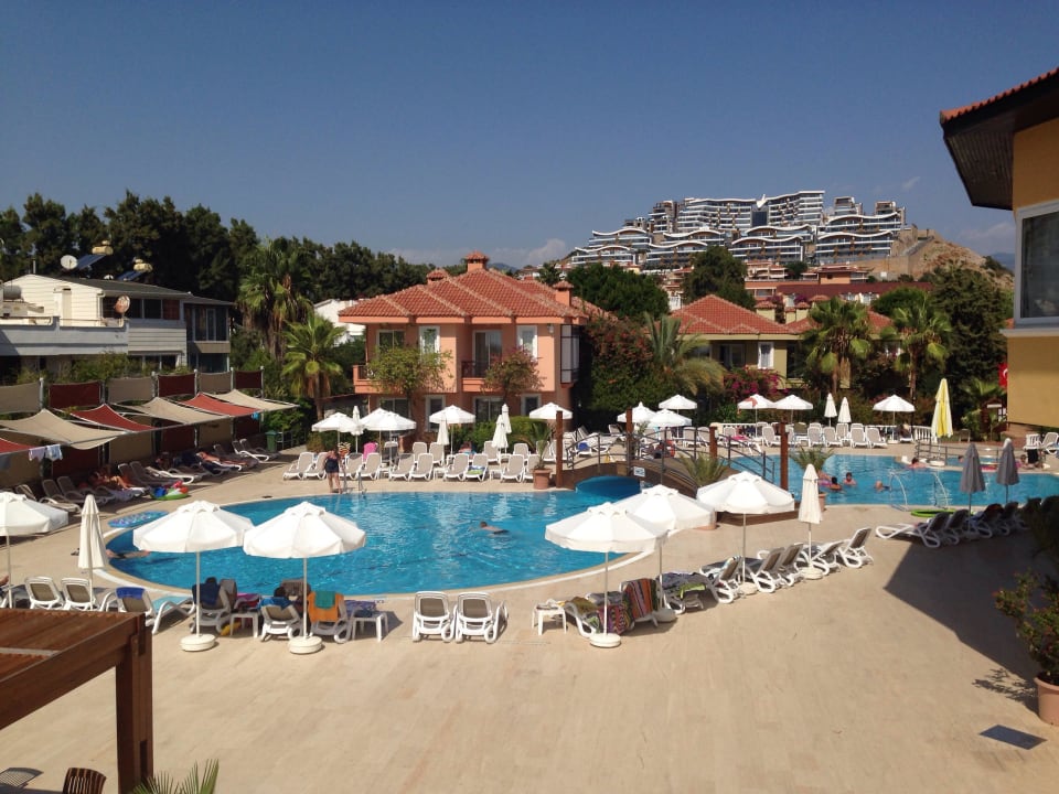 Pool Club Dizalya