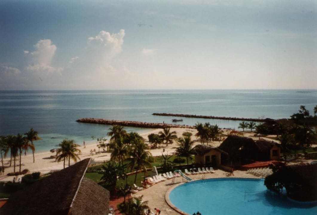 Hotelpool und -strand Brisas Guardalavaca Hotel & Villas