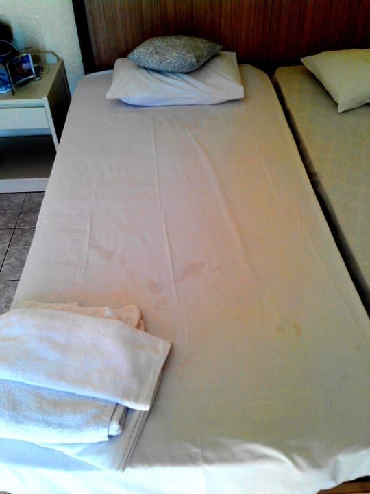 Frisch bezogen Hotel Triton