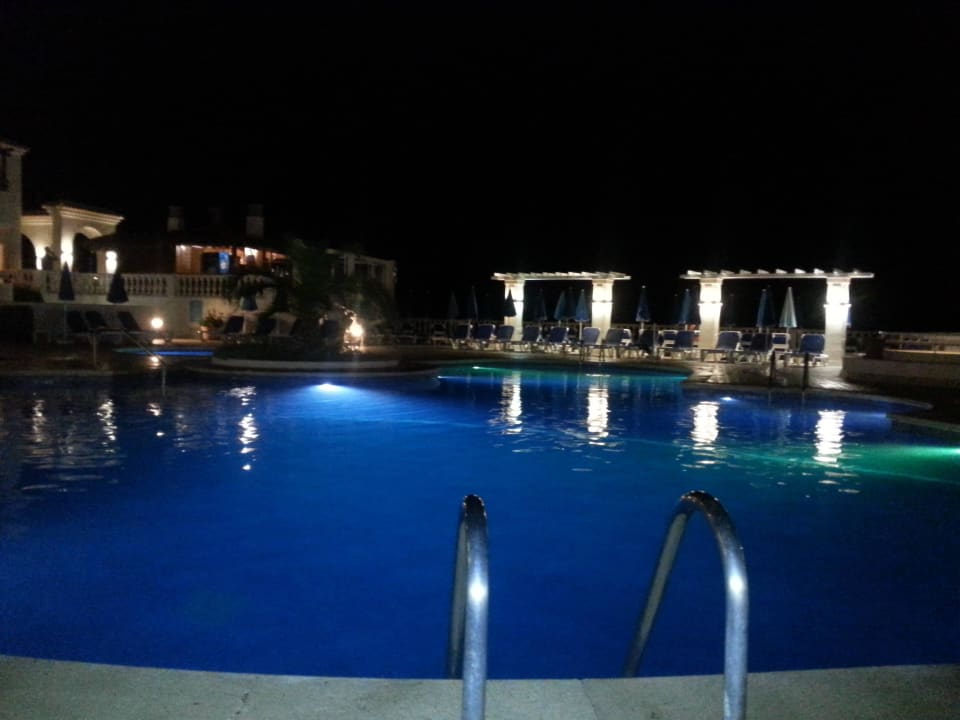 Stimmungsvolle Beleuchtung Parque Nereida Suites Hotel