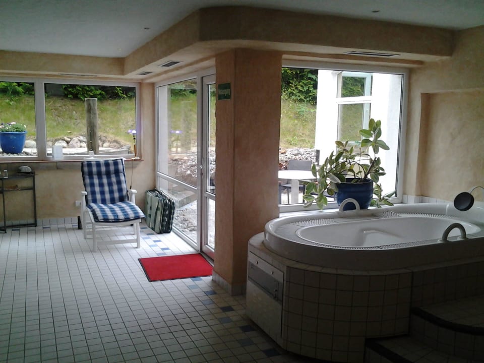 Wirlpool und Ruheraum Hotel Weisser Hof