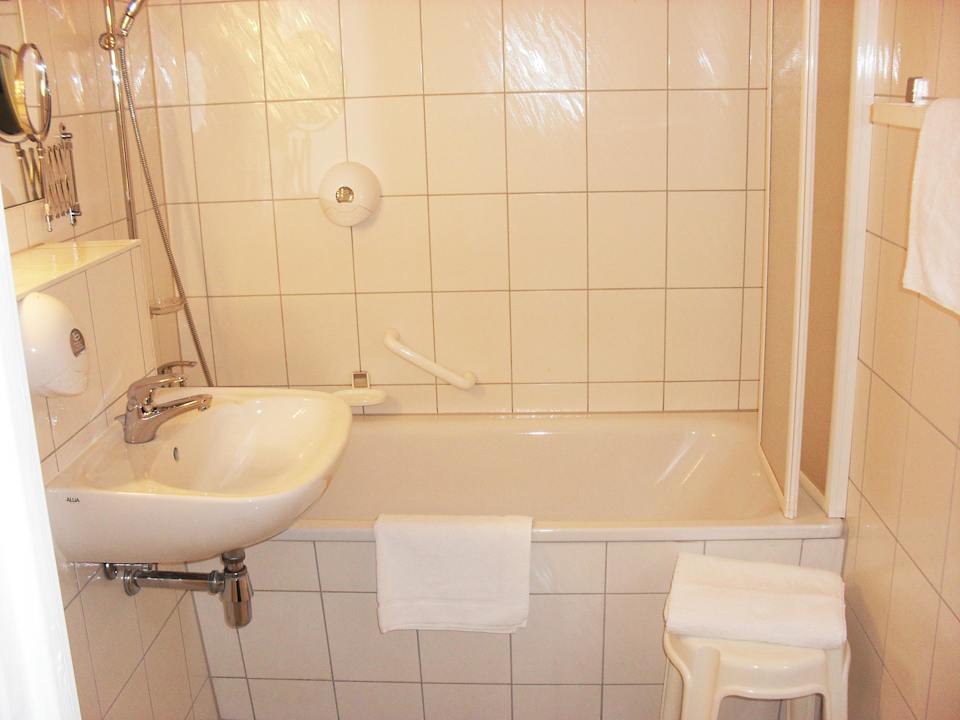 Badezimmer Days Inn Leipzig City Centre