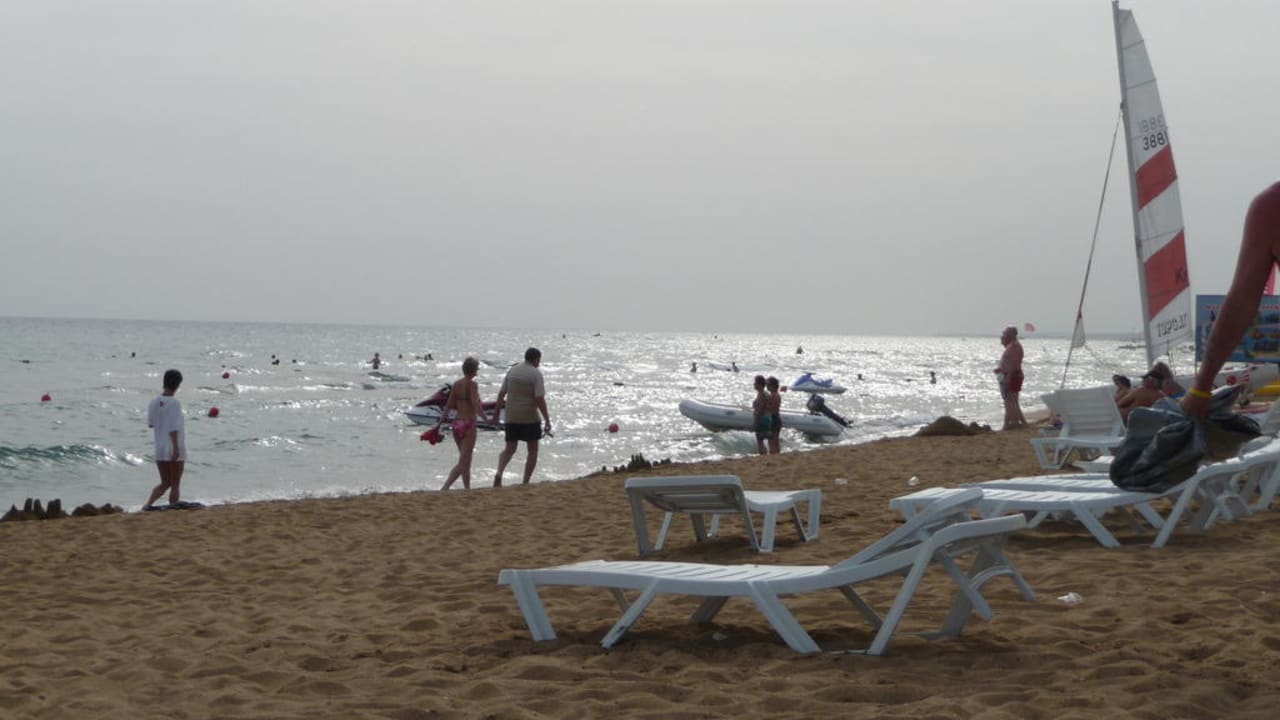 Strand Side Breeze Hotel