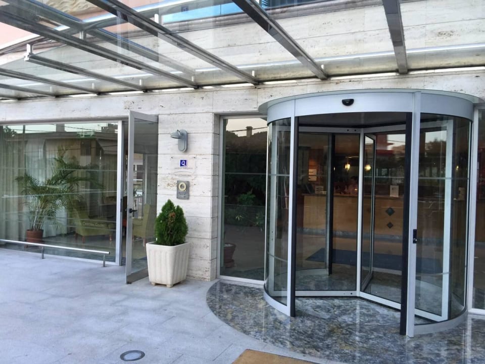 Eingang allsun Hotel Cristóbal Colón