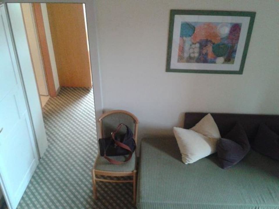 Schlafsofa und Eingang ins Elternschlafzimmer Aldiana Club Schlanitzen Alm