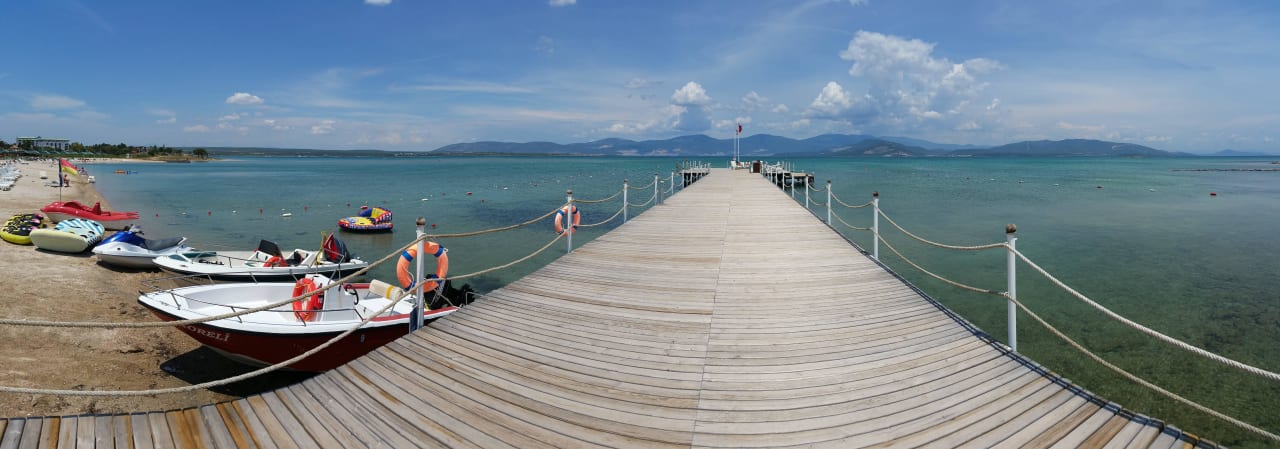 Blick vom hoteleigenen Steg Venosa Beach Resort & Spa