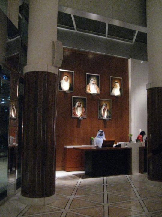 Emirates Towers, Rezeption Hotel Jumeirah Emirates Towers