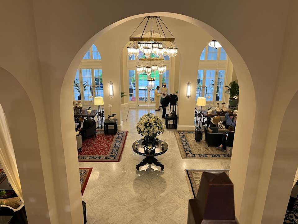 Lobby Raffles Hotel Le Royal
