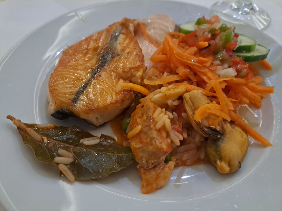 Gastro Hotel Riu Karamboa