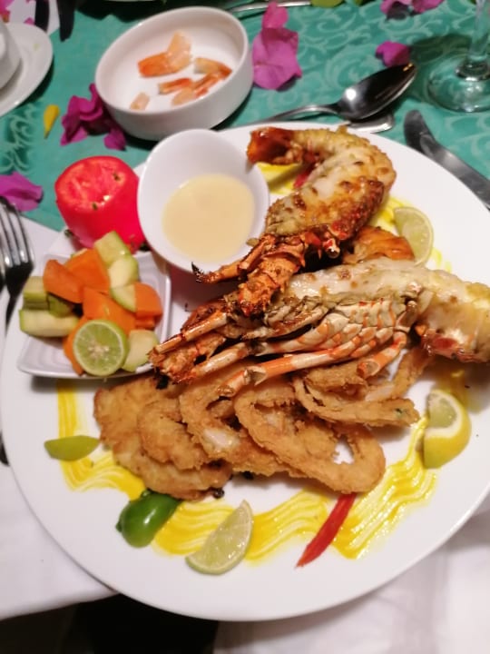 Gastro Three Corners Equinox Beach Resort