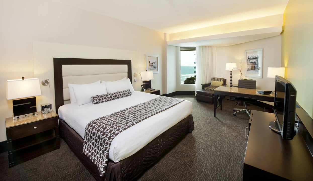 Crowne Plaza Santo Domingo Hotel Crowne Plaza Santo Domingo