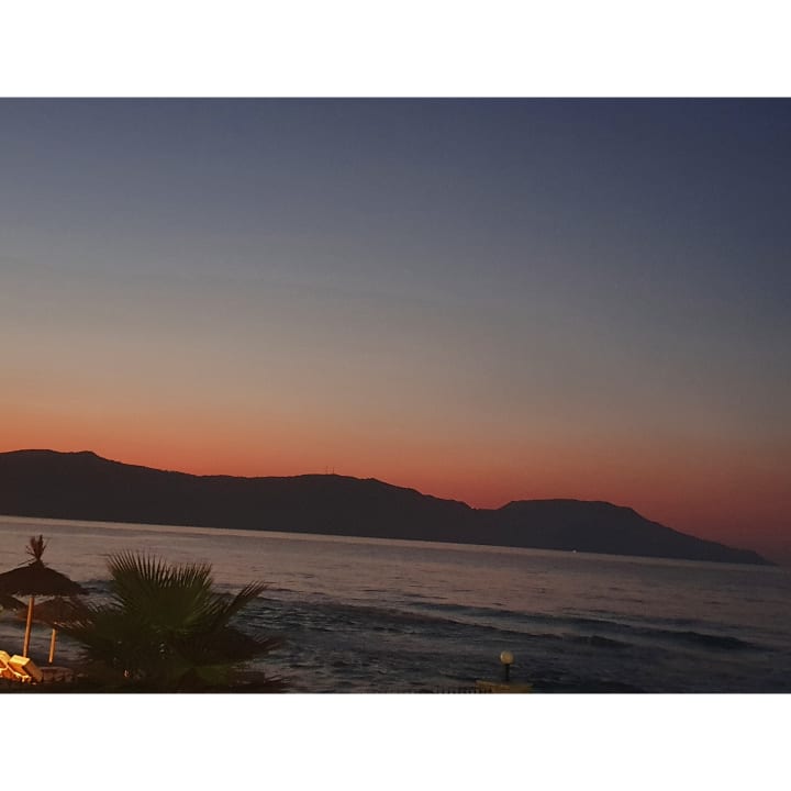 Strand Hydramis Palace Beach Resort