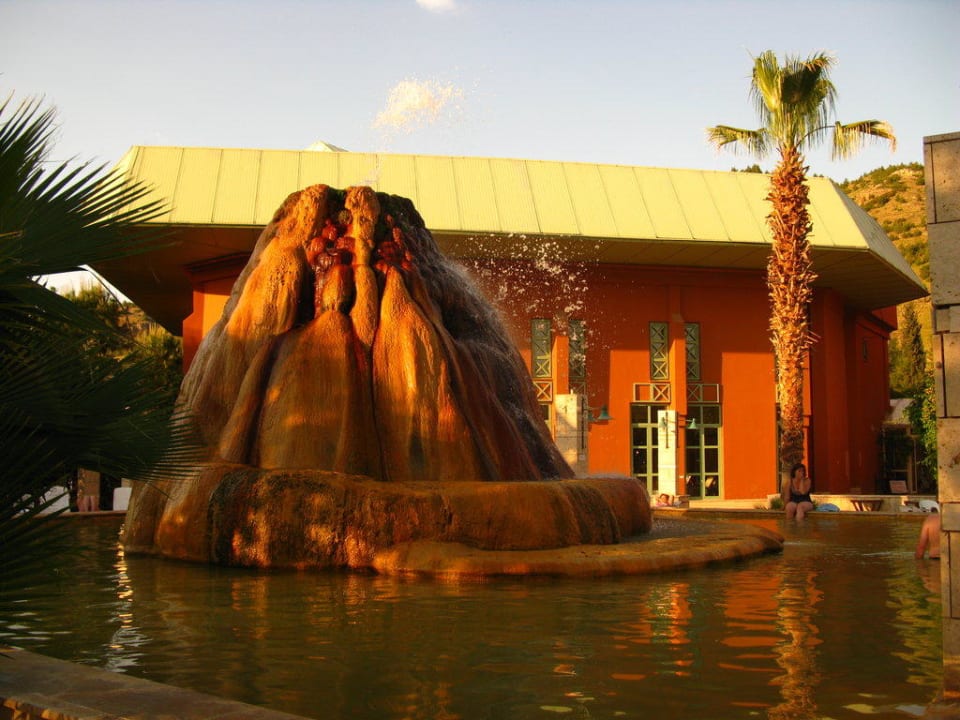 Der Heißwasservulkan Polat Thermal Hotel