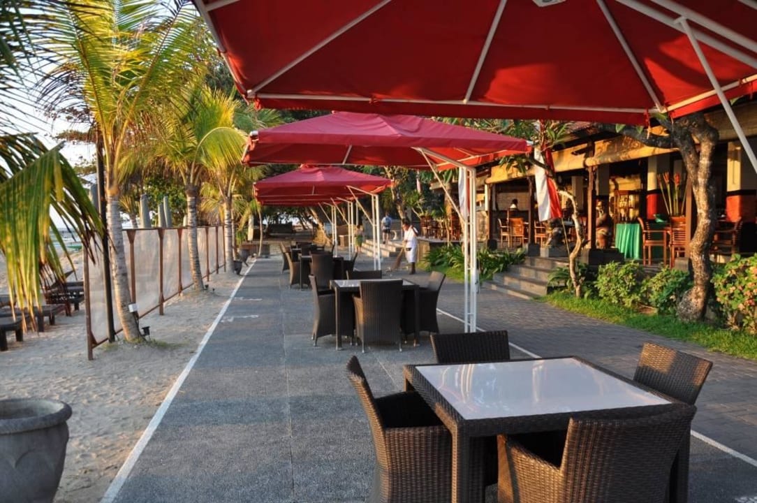 Restaurant / Strandpromenade Villa Shanti Beach