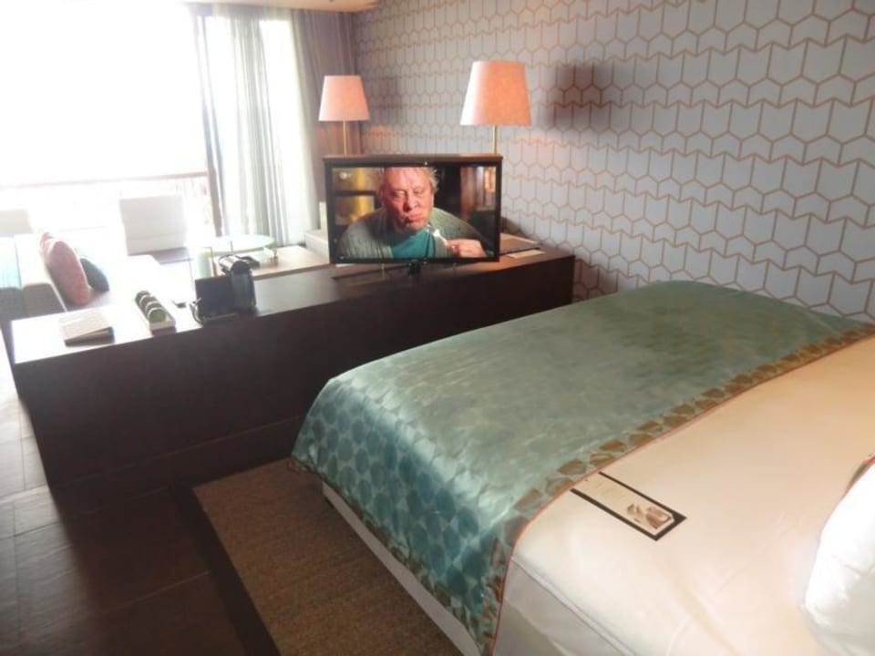 Standart Suite Drehbares TV Maxx Royal Kemer Resort