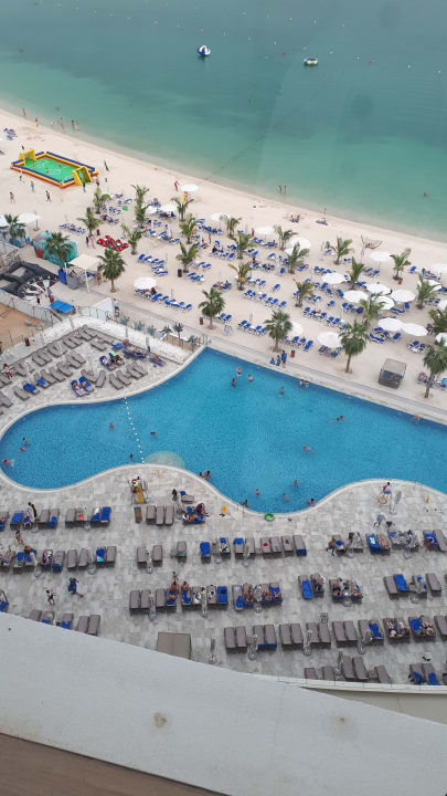 Pool Hampton by Hilton Marjan Island