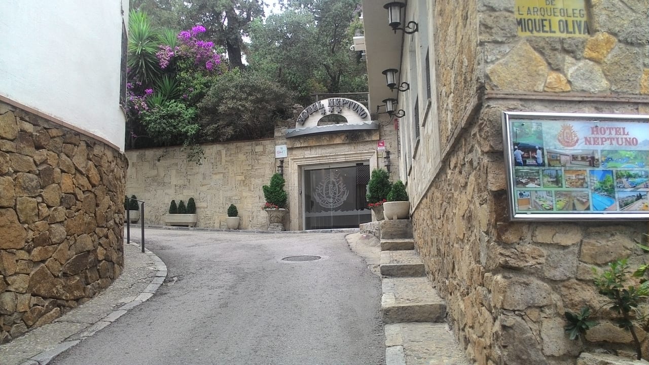 Lobby Hotel GHT Neptuno