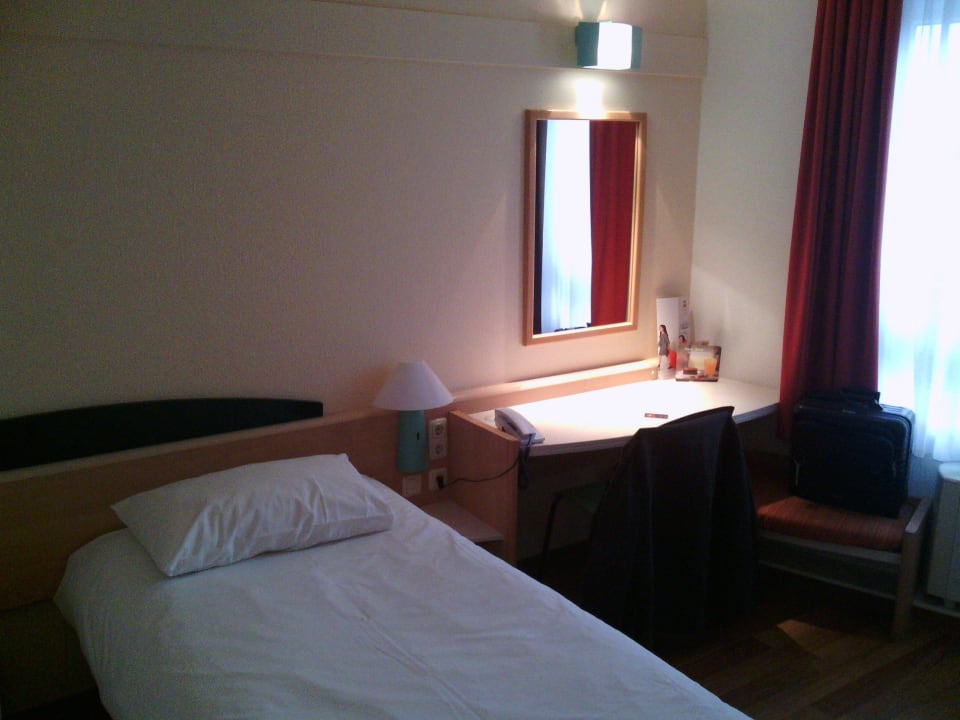 Bett ibis Heidelberg Hauptbahnhof