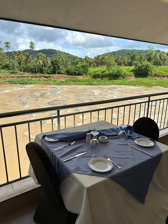 Gastro Hotel Pinnalanda - NEW DEAL! Exclusive Offers on Pickups Available!
