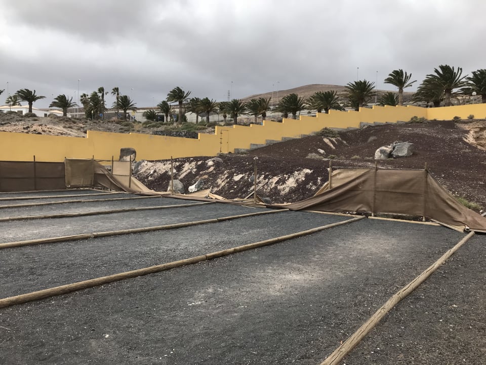 Bocciaplatz - leider nicht sehr einladend  AluaVillage Fuerteventura