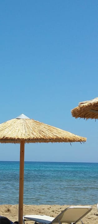 Klares Wasser, feiner Sand allsun Hotel Carolina Mare