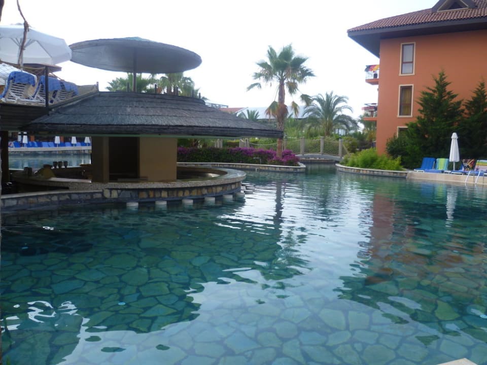 Poolbar Club Grand Aqua