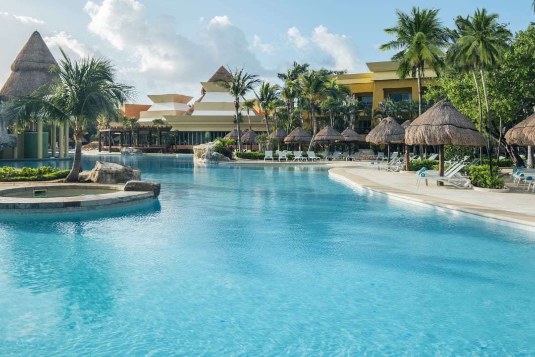 Pool Iberostar Selection Paraiso Maya Suites