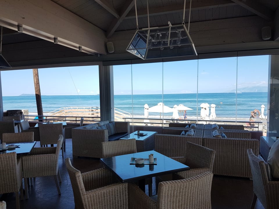 Restaurant Acharavi Beach Hotel