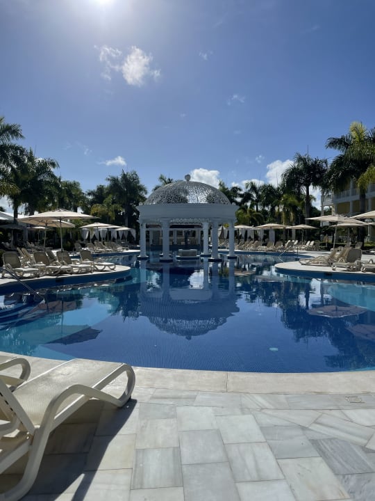 Pool Bahia Principe Luxury Bouganville