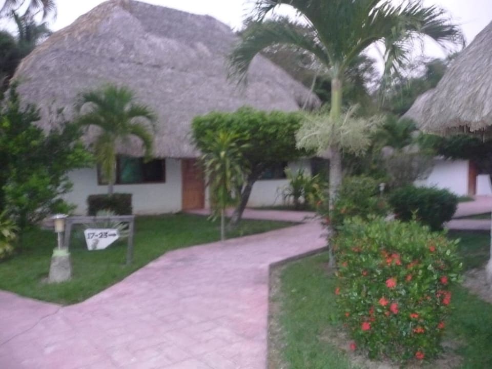 Gartenanlage mit Bungalows Hotel & Villas Kin Ha