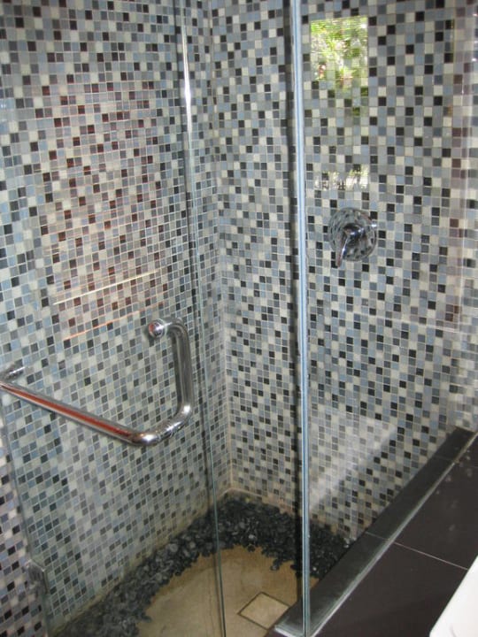 Dusche Nirwana Resort & Spa
