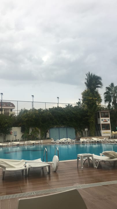 Pool Side Aquamarin Resort & Spa