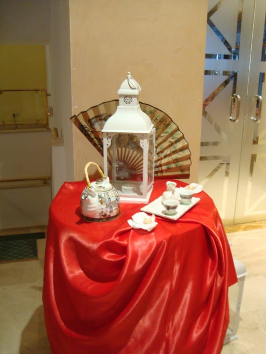 Deko am Asiatischen Abend... allsun Hotel Borneo - Adults only
